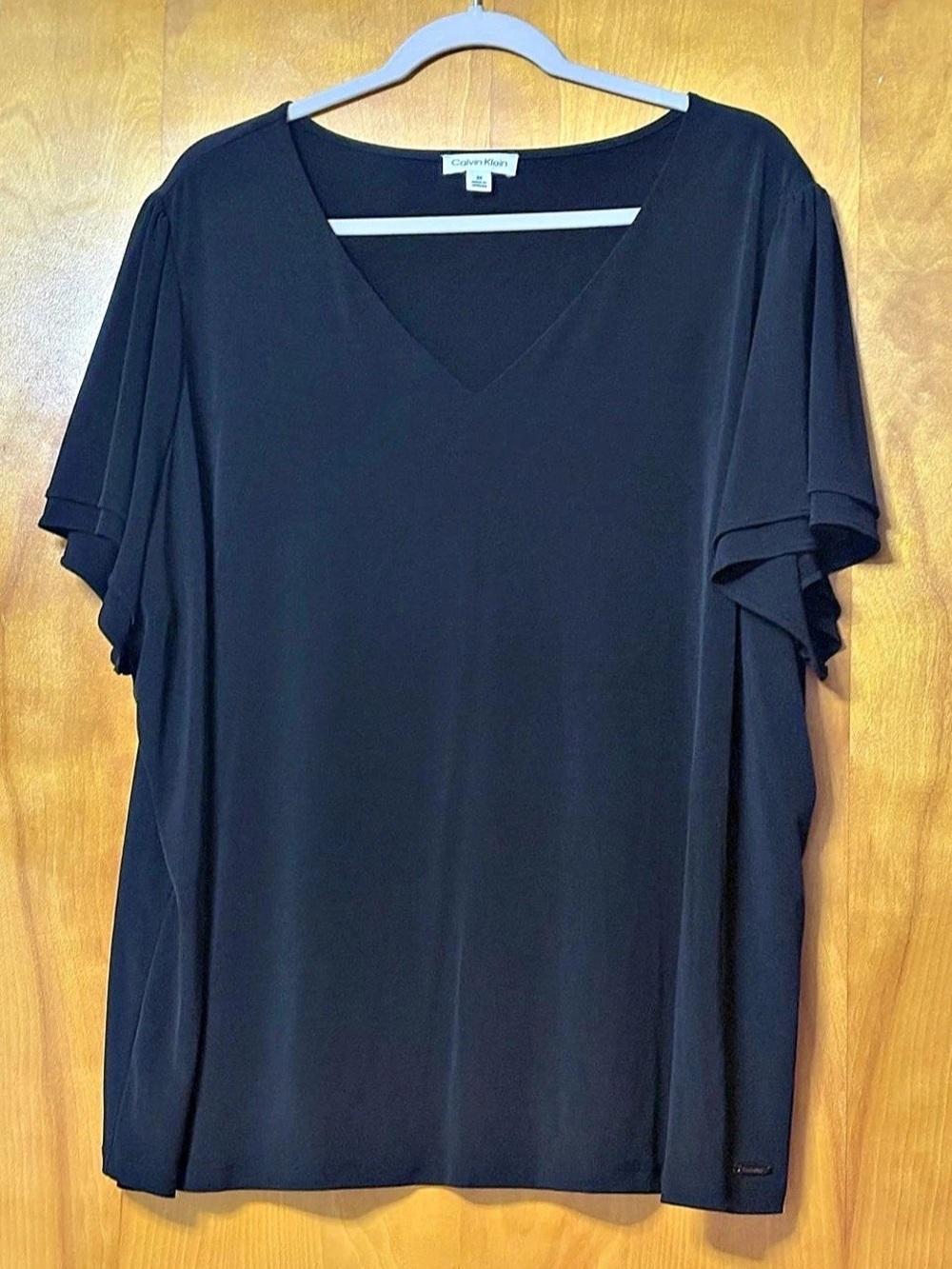 Calvin Klein Black V-Neck Top Size 3X Like New